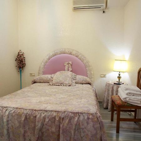 Hostal Jimenez Azuaga 객실 사진